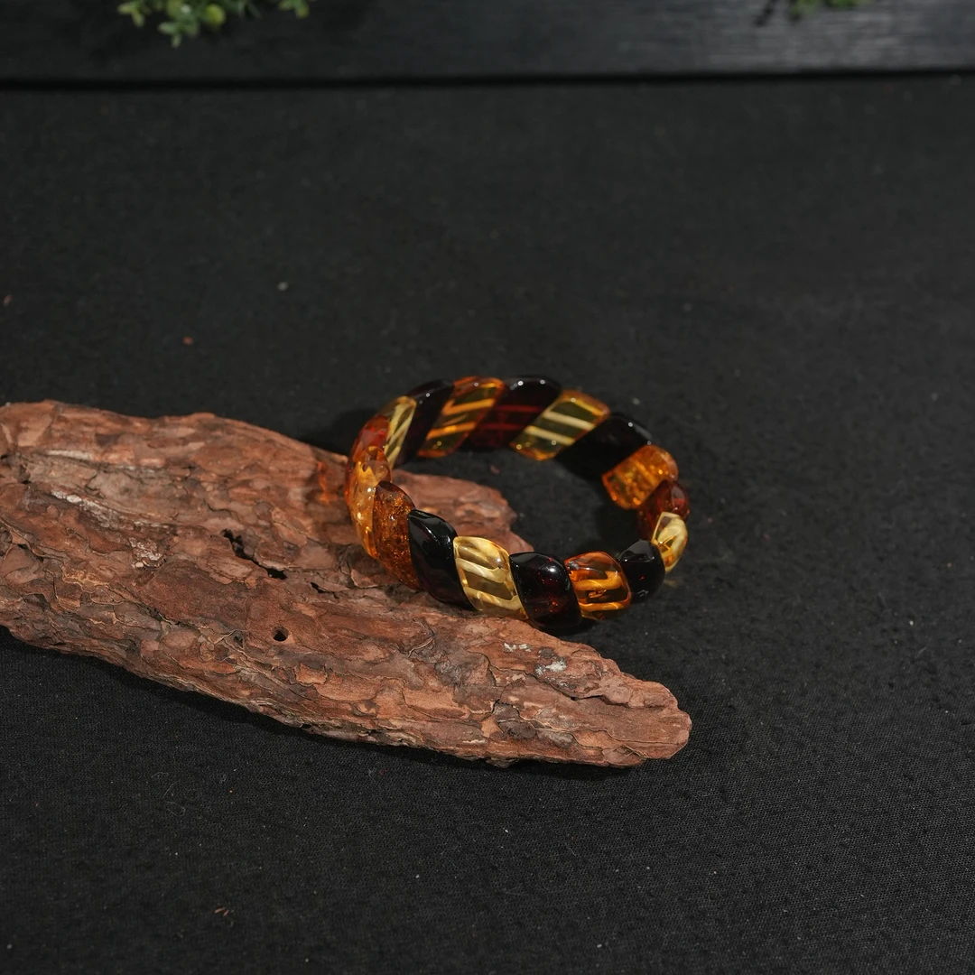 11.12香港王老板-琥珀手串多样性发一9d189