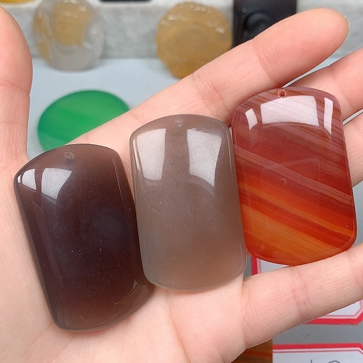 三***爹玛瑙/玉髓颈饰未镶嵌