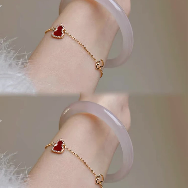 钛钢手链 新中式国潮风金色复古点钻福禄满满镂空麒麟葫芦手链