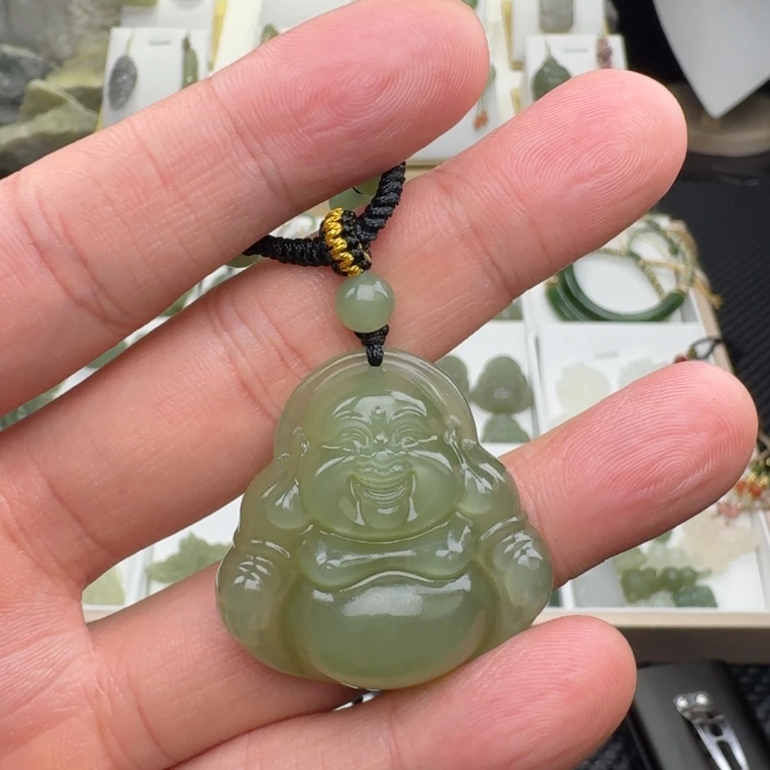 嘟***和田玉未镶嵌颈饰