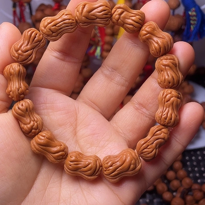 吊坠桃核龙纹桃枭