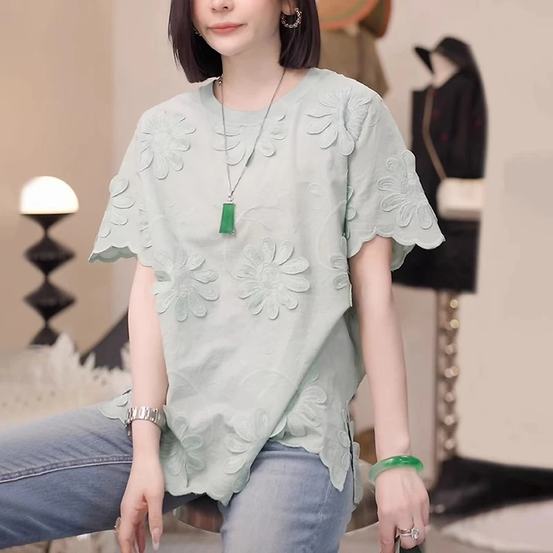 绿色短袖t恤女夏季2025新款时尚显瘦宽松设计感立体花朵休闲上衣