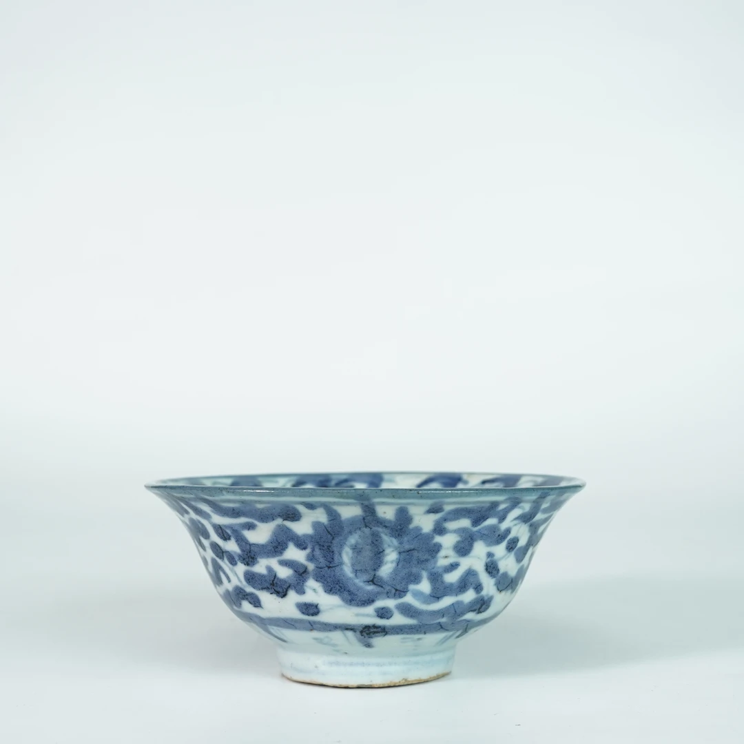 LABC250922006【十竹斋】清中期青花缠枝莲纹赏碗