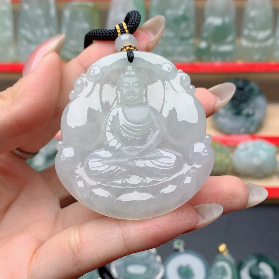 翡翠颈饰未镶嵌大日如来