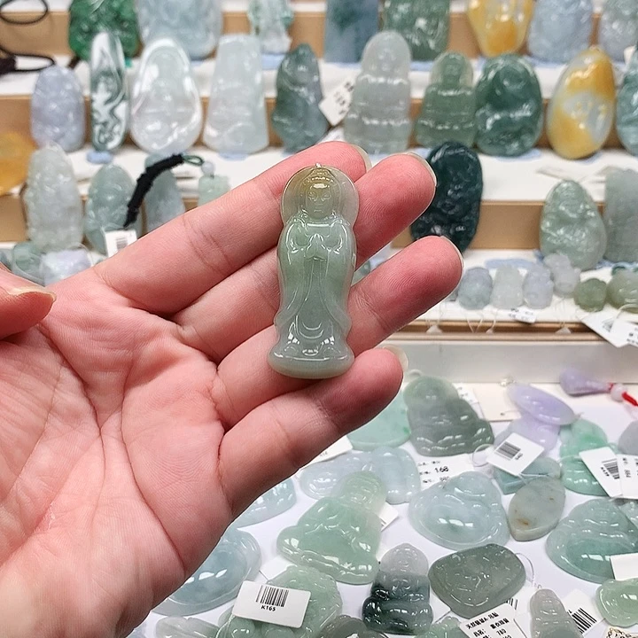 吊坠(不含链)未镶嵌翡翠66站观音