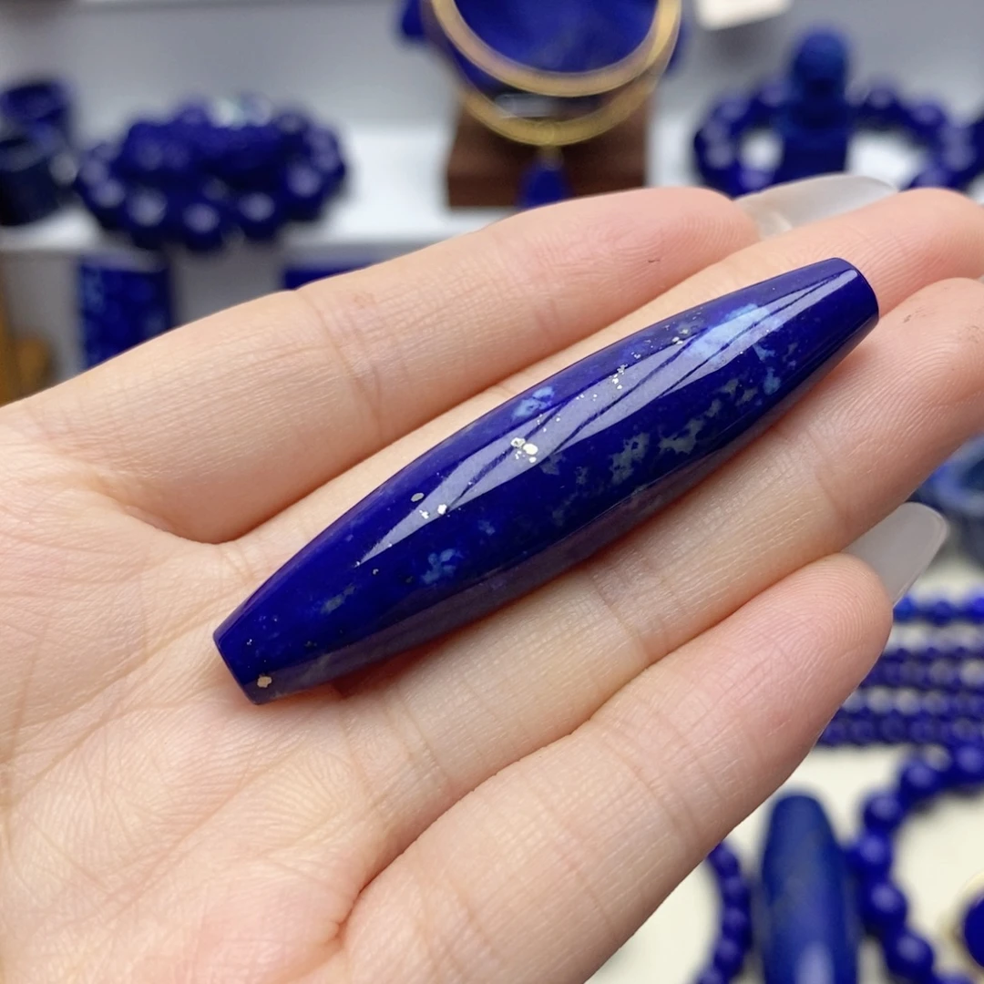 青金石未镶嵌颈饰