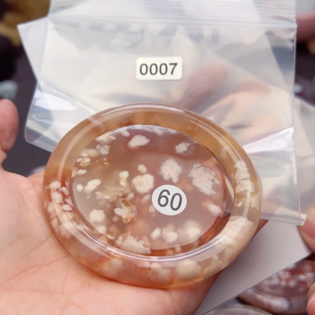 未镶嵌手镯玛瑙/玉髓嗨**财
