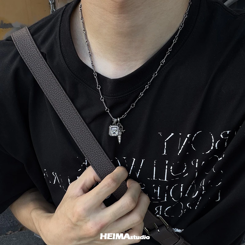 钛钢项链 原创宝剑双吊坠男士美式痞帅小众设计高级感毛衣链百搭