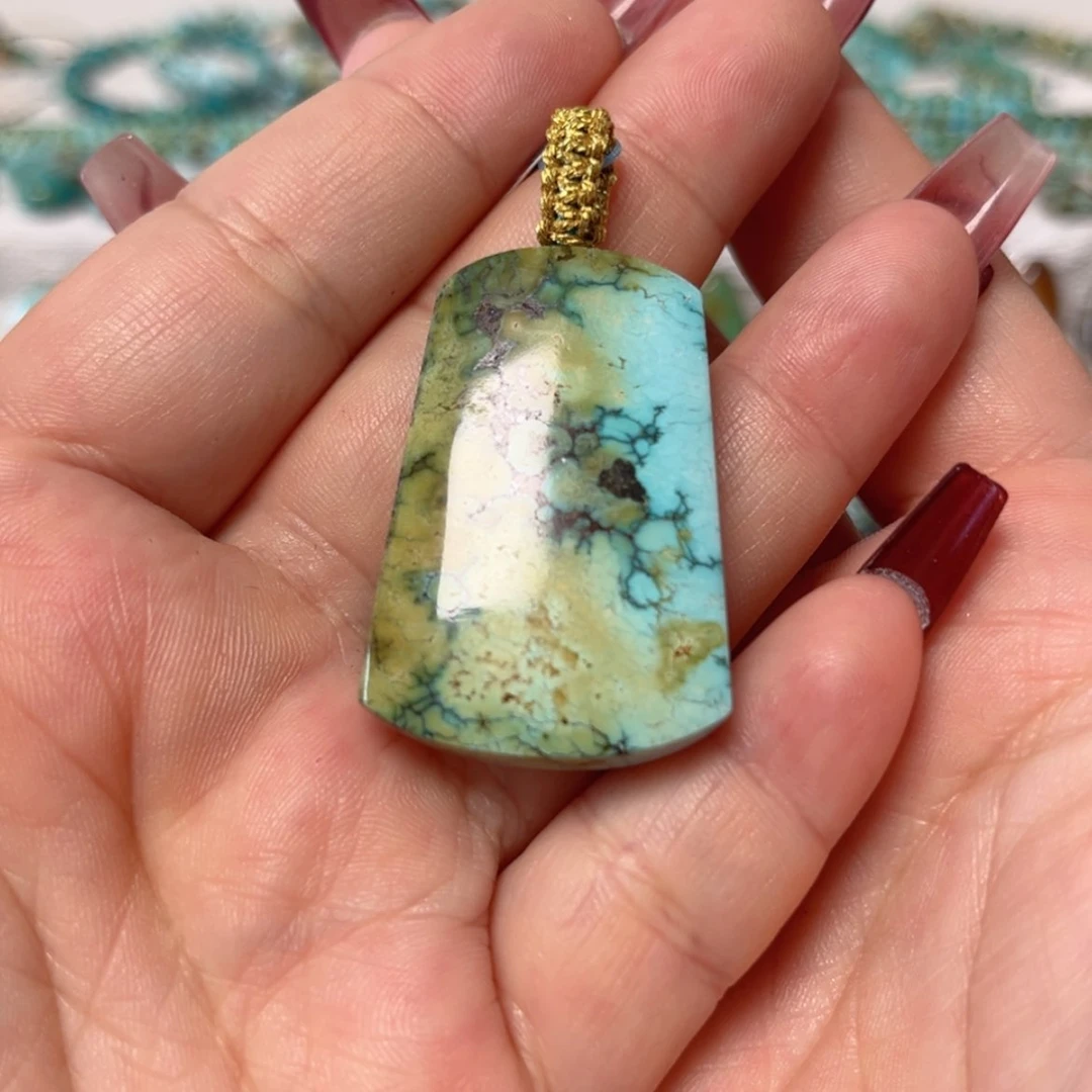 【闪购商品】未镶嵌绿松石珠宝奇石