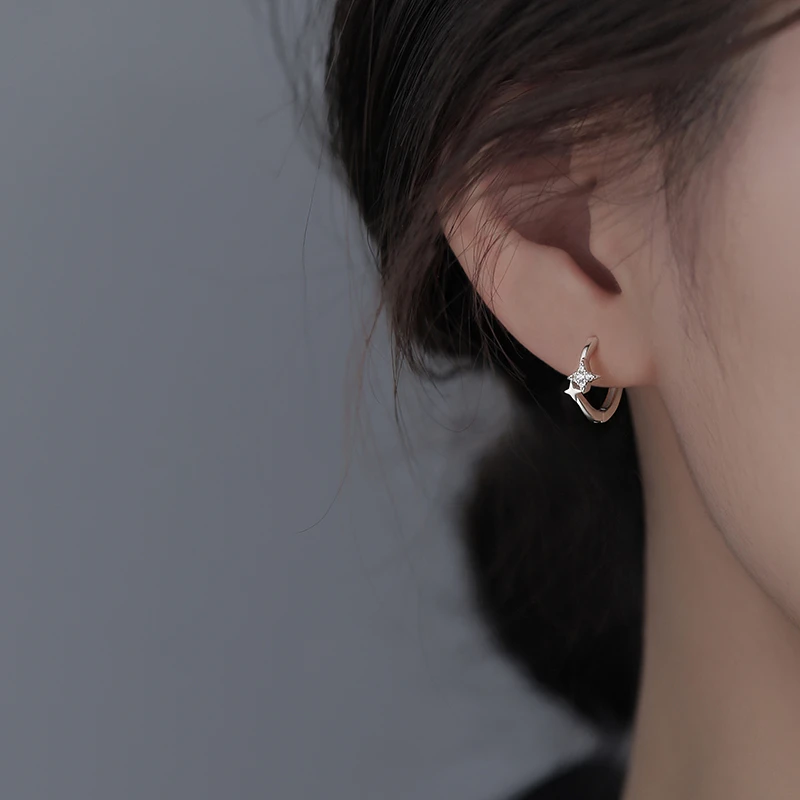 足银合成锆石耳饰 999纯银星星耳环女小众百搭耳圈设计感气质耳扣