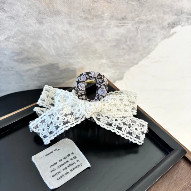 蕾丝蝴蝶结碎花抓夹FJ1655