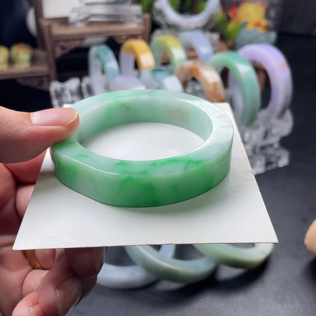 定制翡翠未镶嵌正圈阳绿53-54圈