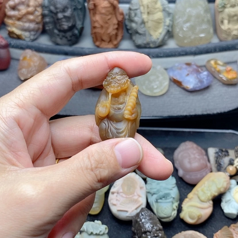 【闪购商品】定制石英质玉吊坠未镶嵌