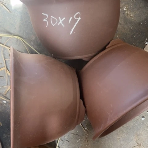 紫砂花盆100-3。