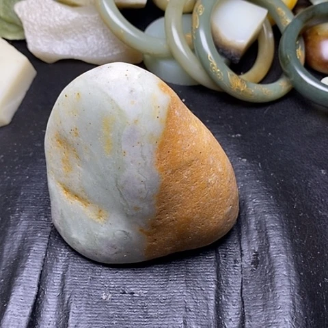 未镶嵌和田玉摆件