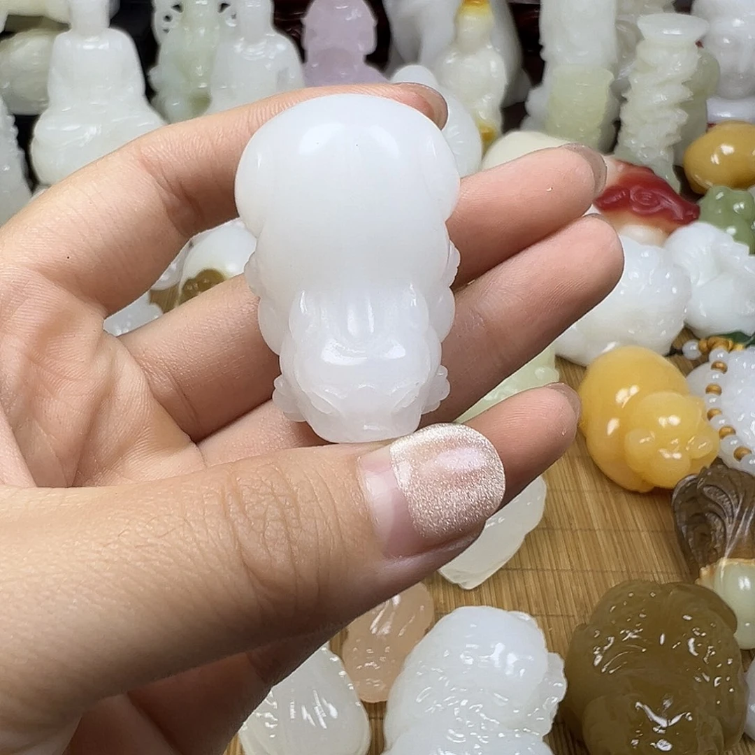石材用****5纯白色貔貅坠坠