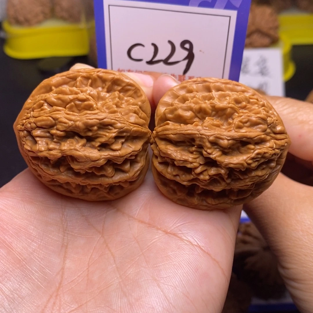 把件桃核42虎头c229