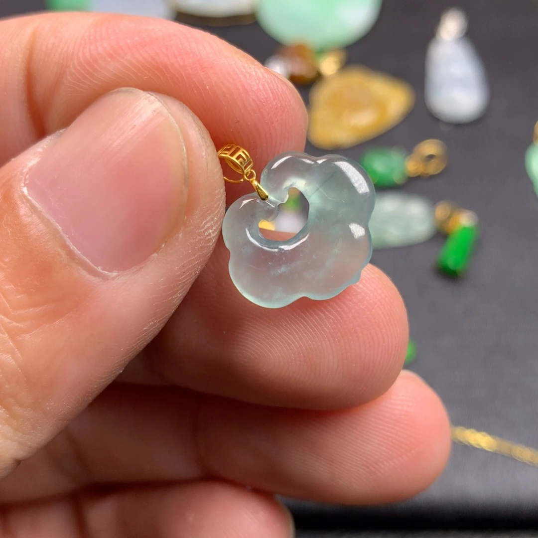 【闪购商品】颈饰18K金镶嵌翡翠翡翠