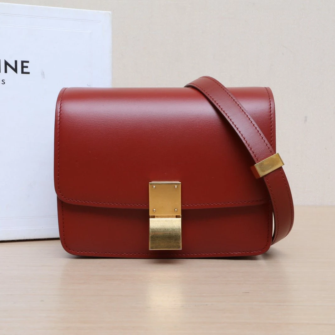 95新 Celine/思琳 【娇活动】Classic Box 红色 皮革C 金扣 684033