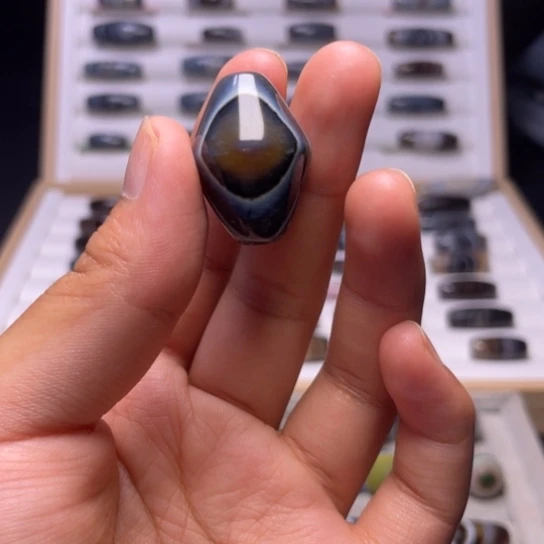 小***丶玛瑙/玉髓颈饰未镶嵌