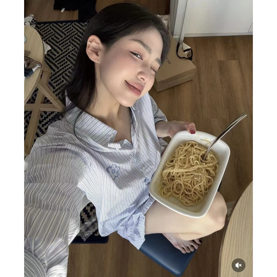 路一.韩国 Seoul代购Call my name 博主条纹衬衫L25032514