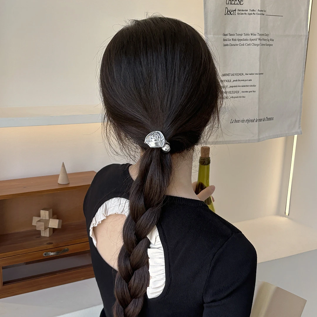 发圈女高级感洋气时尚2025新款玫瑰花朵低马尾扎头发皮质头绳皮筋