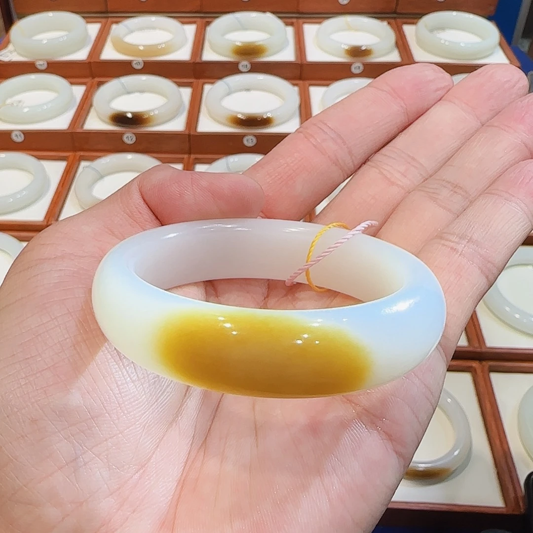 和田玉未镶嵌手镯藕粉一口糖53 54