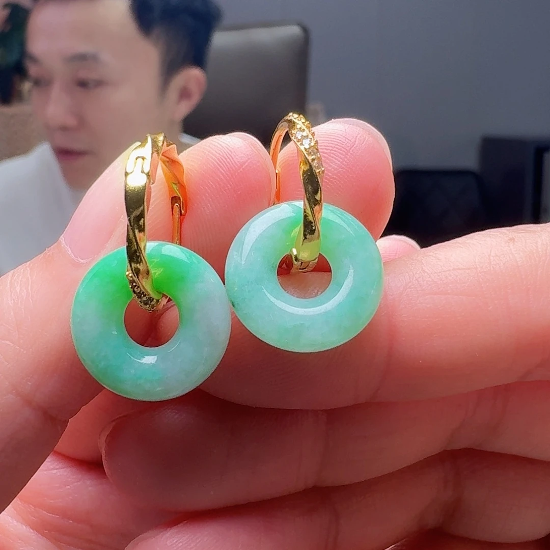 翡翠未镶嵌耳饰天然