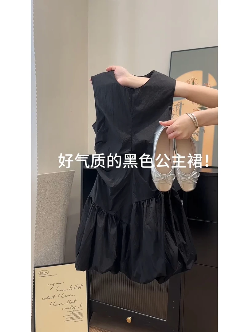法式气质黑色无袖背心连衣裙女夏季新款甜辣收腰显瘦蓬蓬花苞短裙