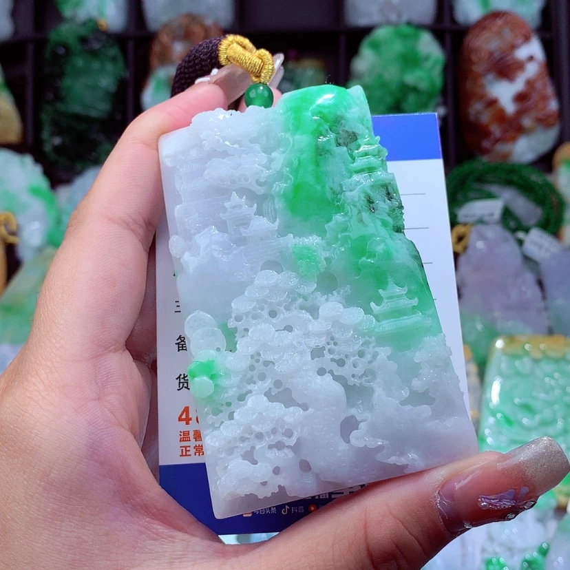 【闪购商品】翡翠颈饰未镶嵌小*香挂件