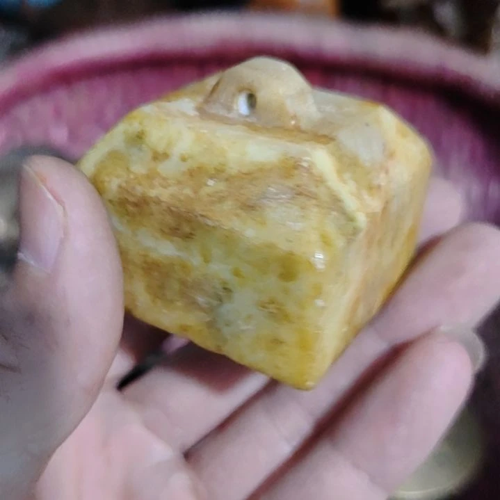 陈***梅其他了莫名字？某个地方