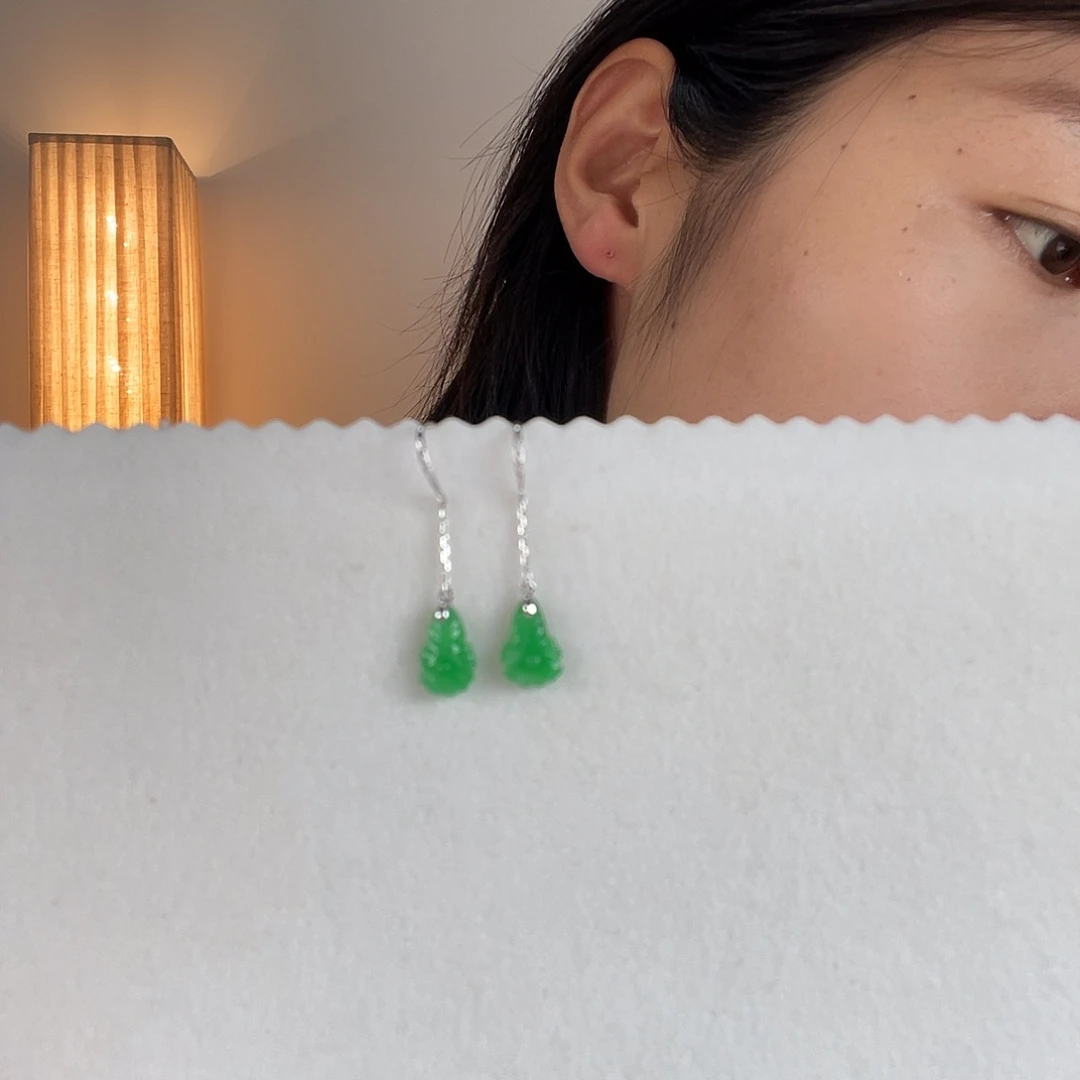 翡翠18K金镶嵌颈饰翡翠