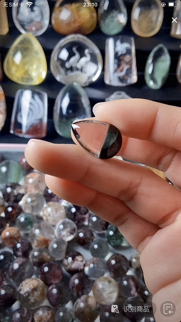 非金属皮质吊坠 绿幽水滴