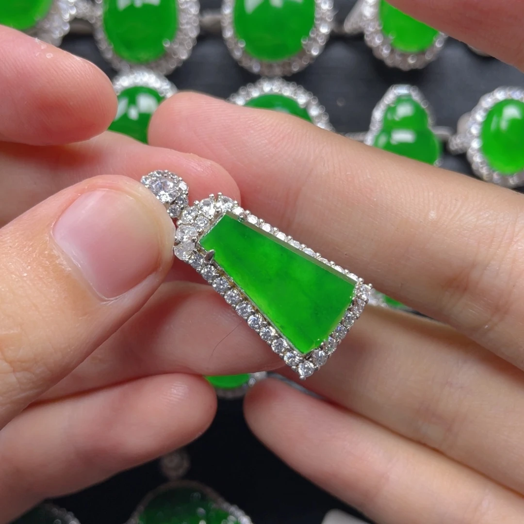 翡翠银S925镶嵌颈饰