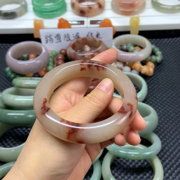 石英质玉未镶嵌手镯