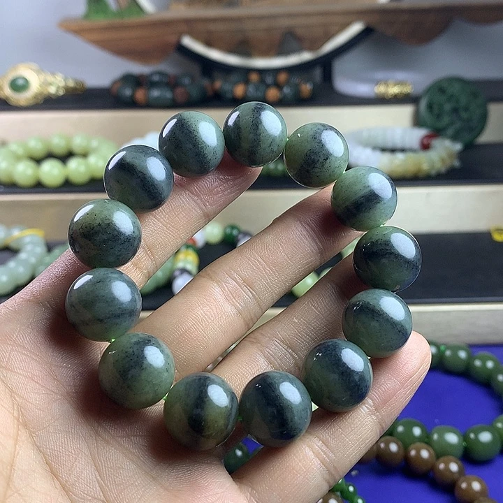 ****缘手串未镶嵌和田玉