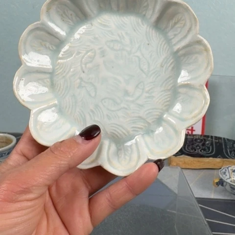 碟单色釉碟子。在。。