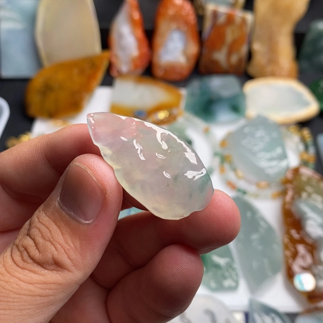 未镶嵌定制翡翠冰种飘花随形翡翠