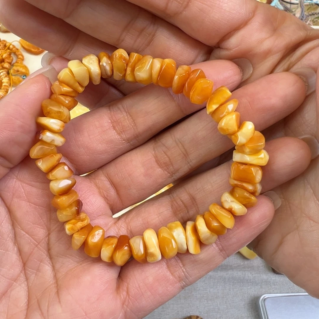 蜜蜡裸石未镶嵌蜜蜡