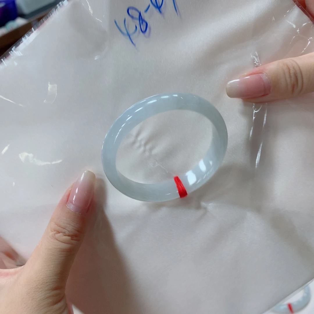 翡翠手镯未镶嵌我**贝买断