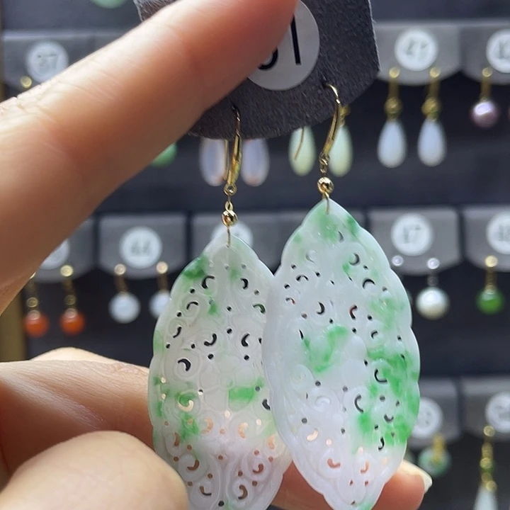 翡翠18K金镶嵌耳饰