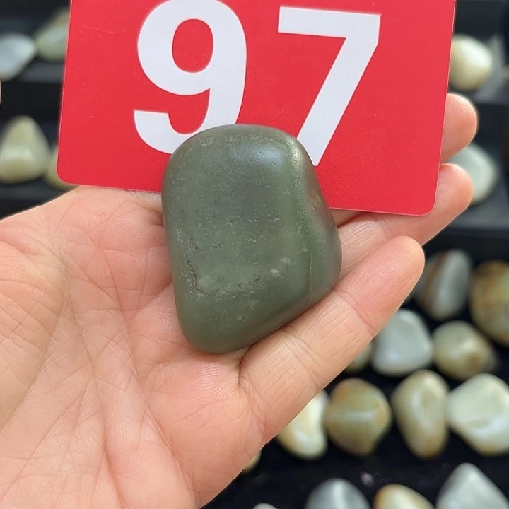 和田玉（糖玉）未镶嵌挂件