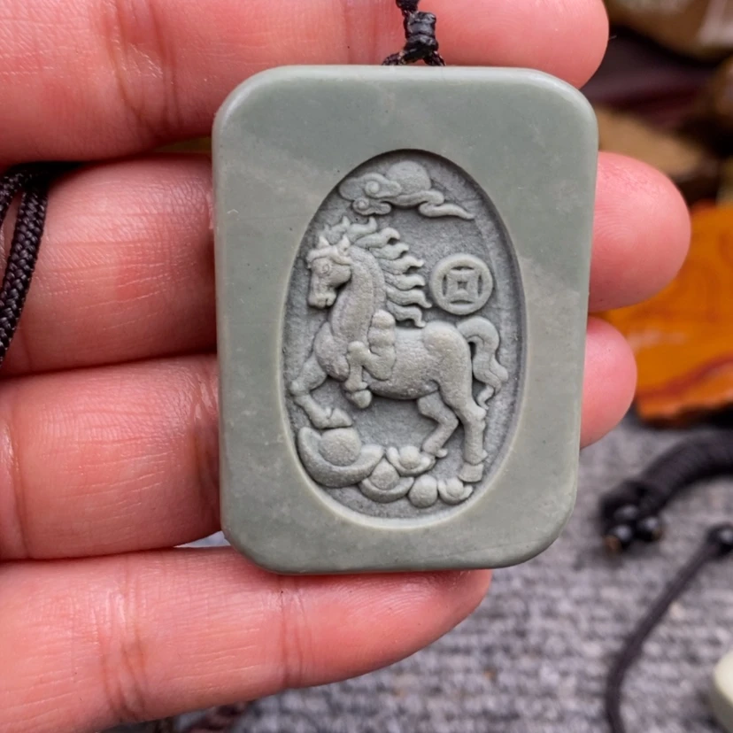 【闪购商品】原石雕刻手把件