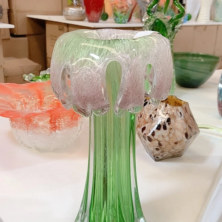 琉璃花瓶高度31厘米口6厘米