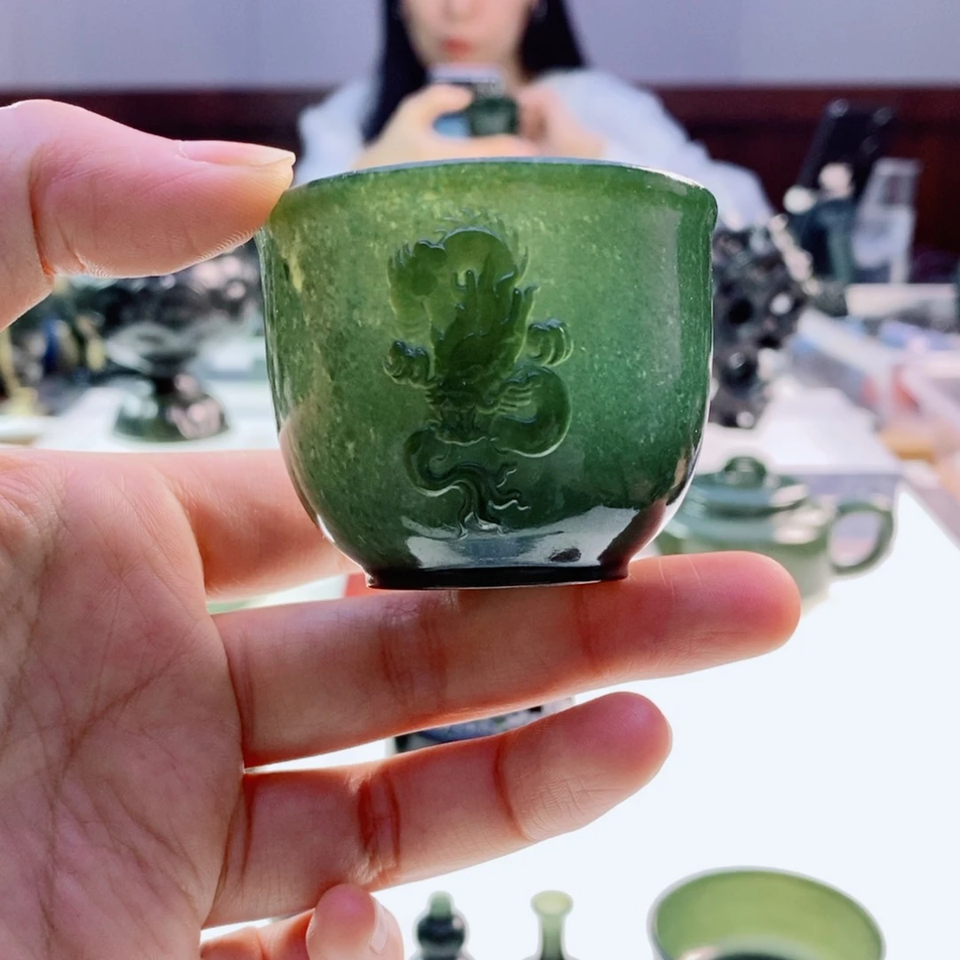 未镶嵌和田玉（青玉）摆件