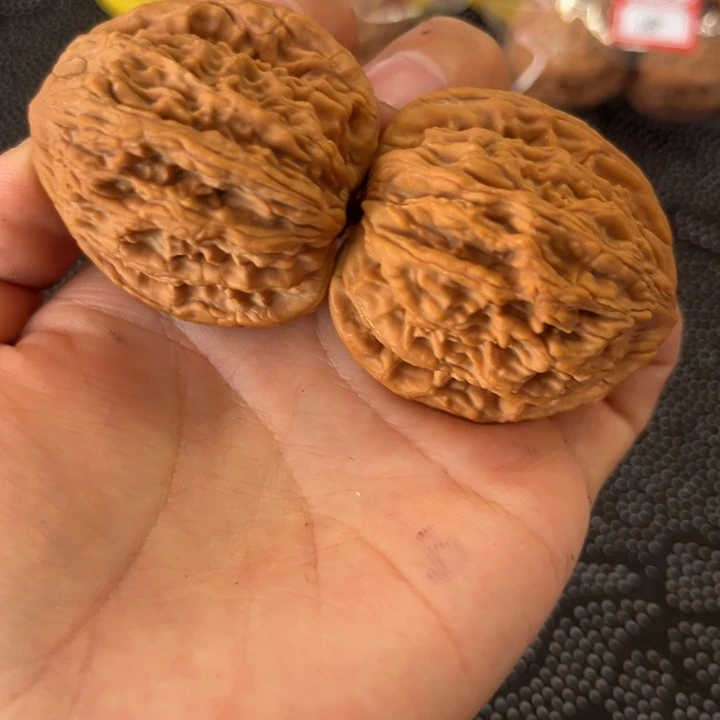 吊坠文玩核桃麦虎
