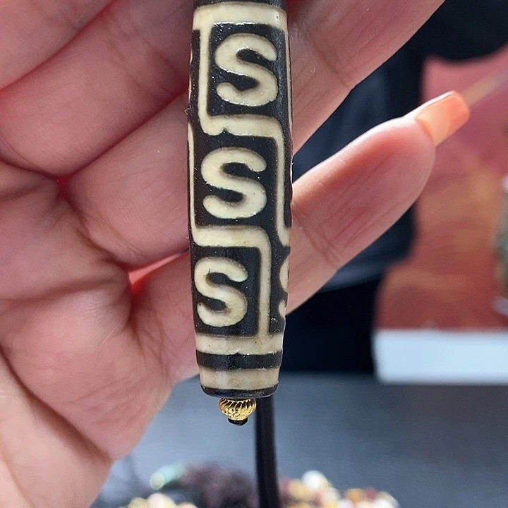 玛瑙/玉髓颈饰合金