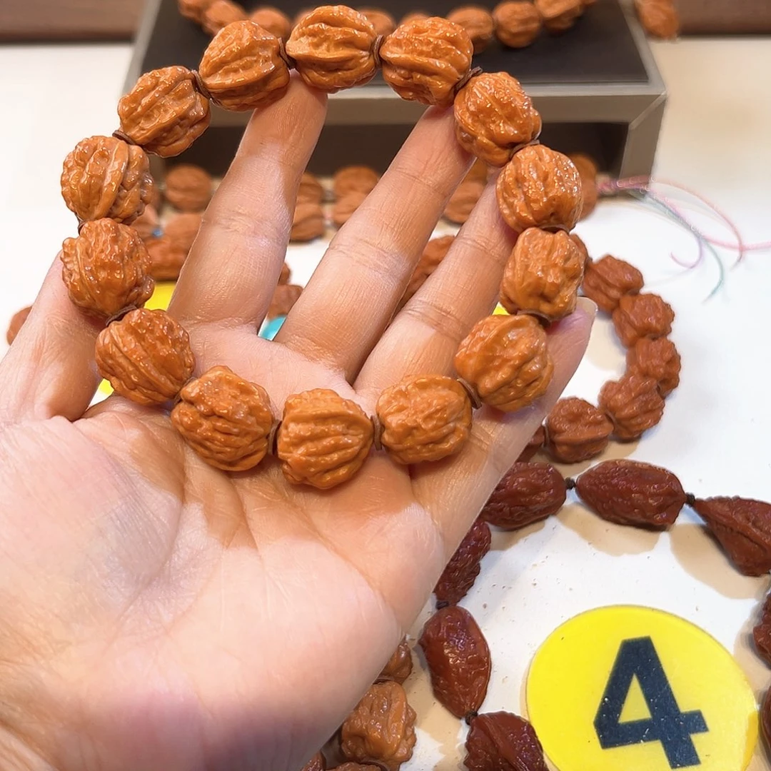 郭***东手串文玩核桃小金蟾