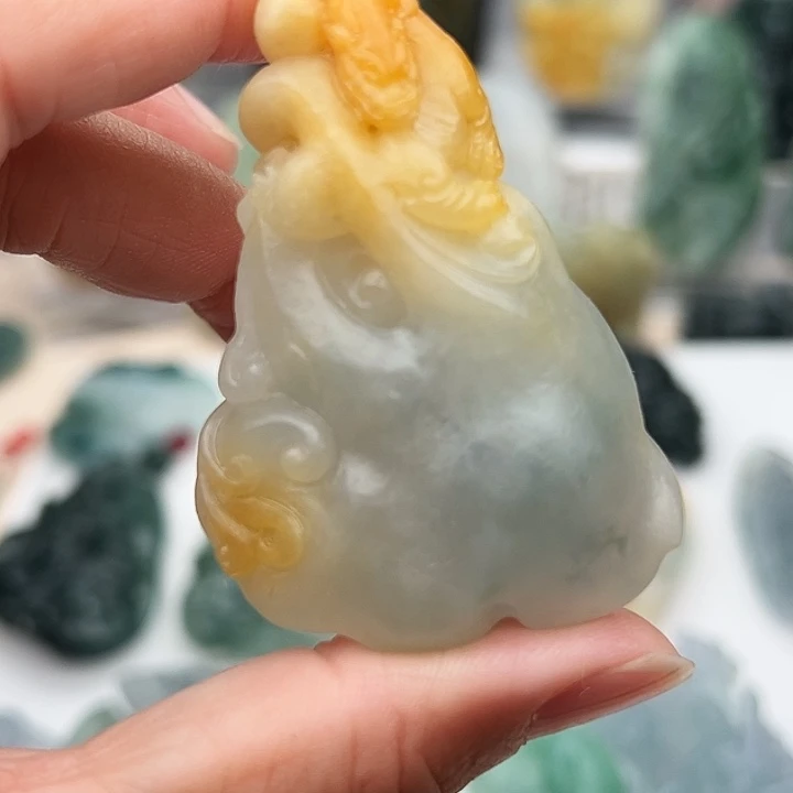 定制翡翠未镶嵌翔龙如意