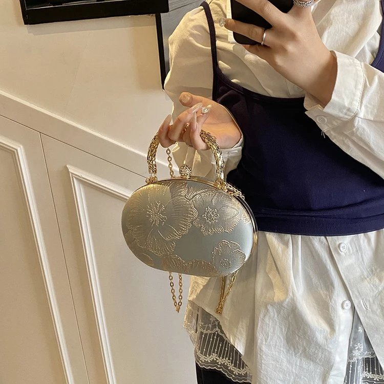 圆形女包包包女2025新款汉服包古风小包包花朵小圆包刺绣包百搭斜